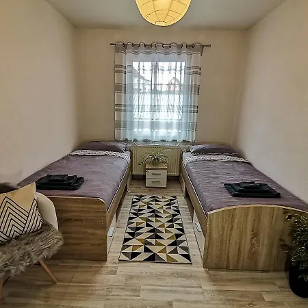 Am Lerchenberg * Dankmarshausen